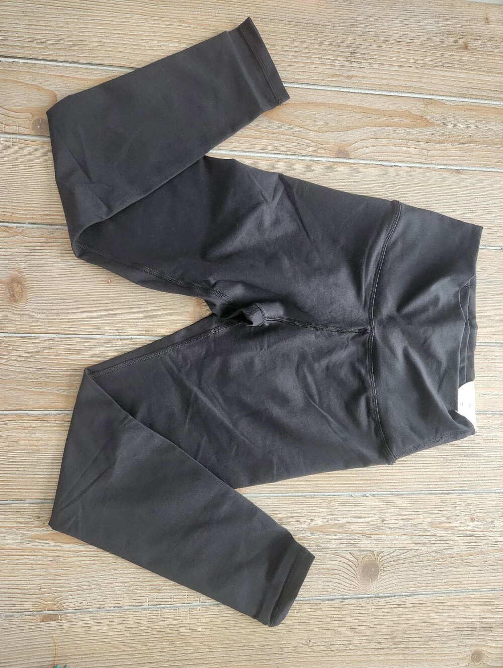 Offline By Aerie The Hugger Legging Size Medium Short NWT Black